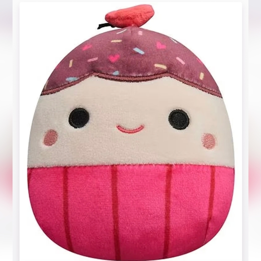 Squishmallows Elpha Cupcake Squishmallows Plush